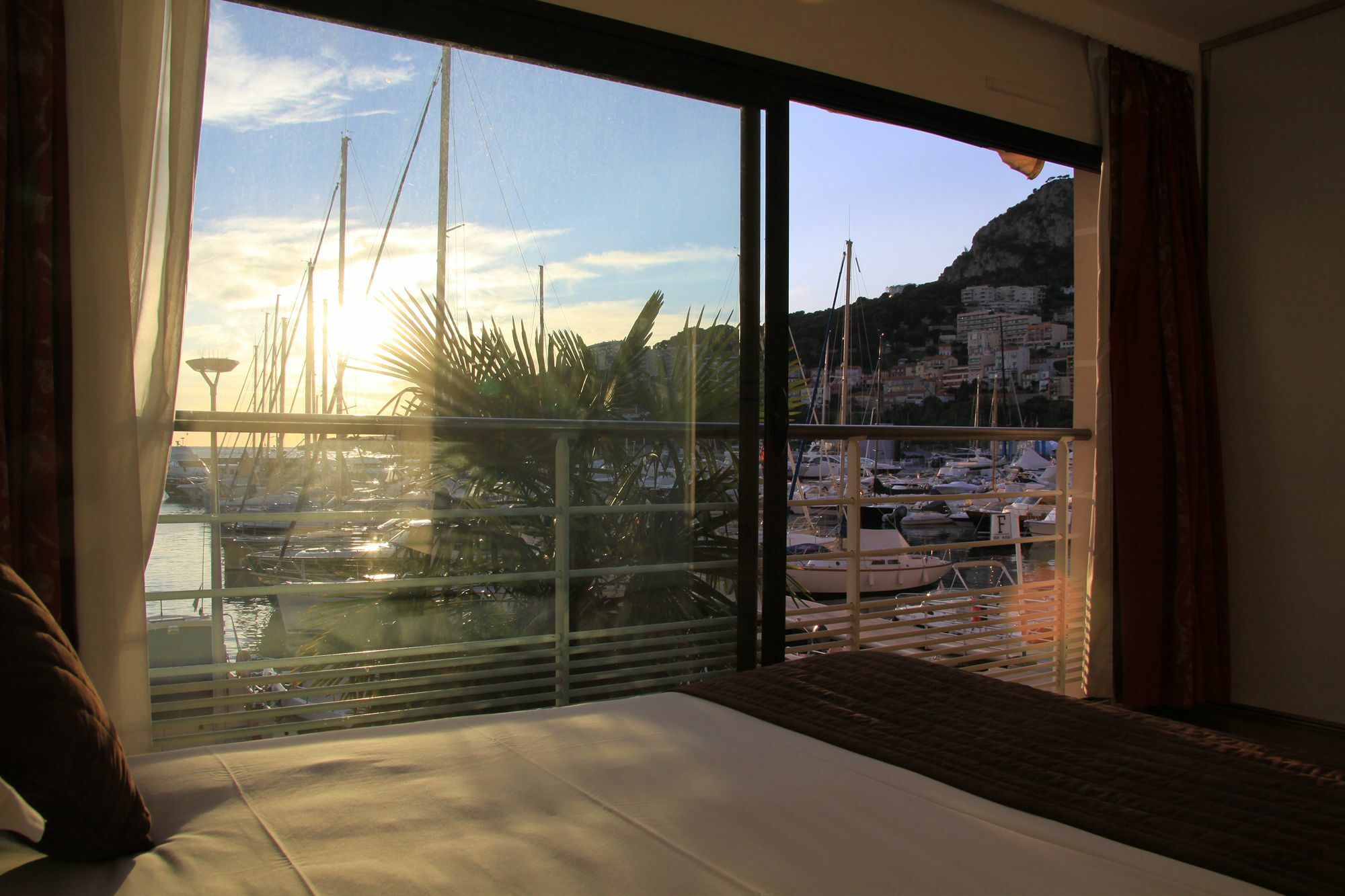 Le Quai Des Princes Cap-d'Ail Exterior foto